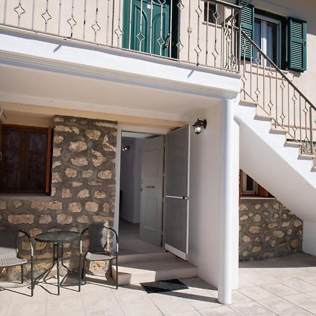 Boursinos Cozy Apartments Лефкада Экстерьер фото