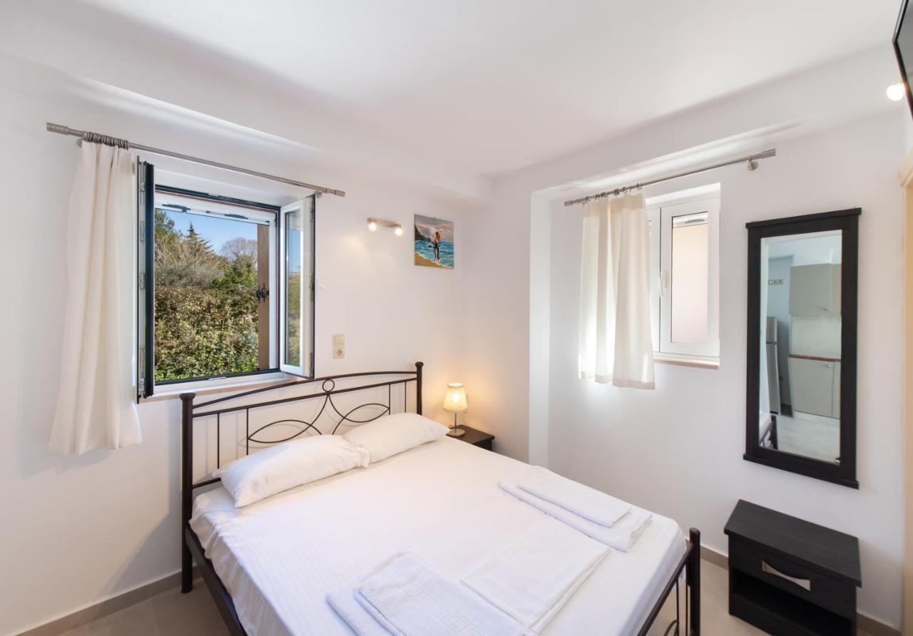 Boursinos Cozy Apartments Лефкада Экстерьер фото