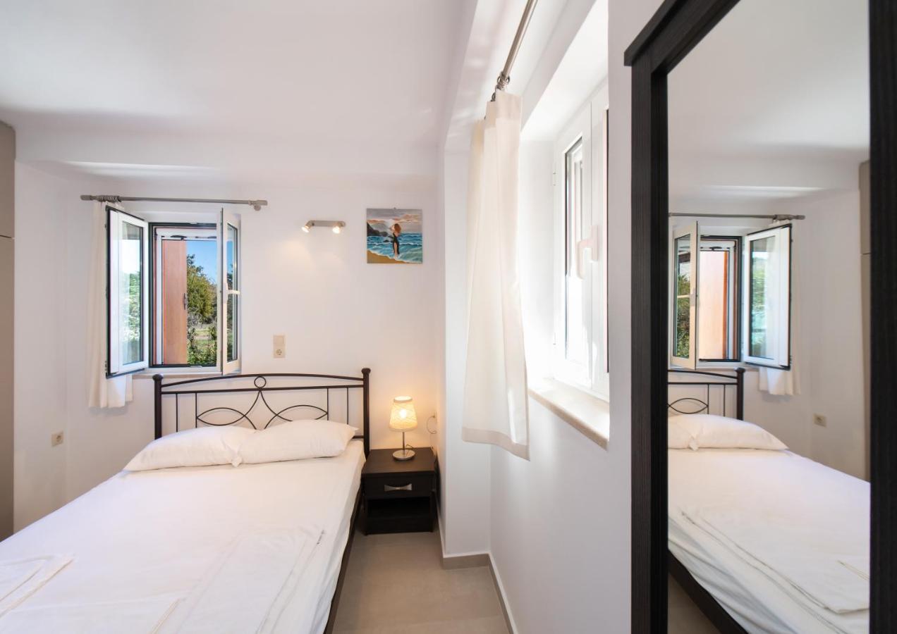 Boursinos Cozy Apartments Лефкада Экстерьер фото